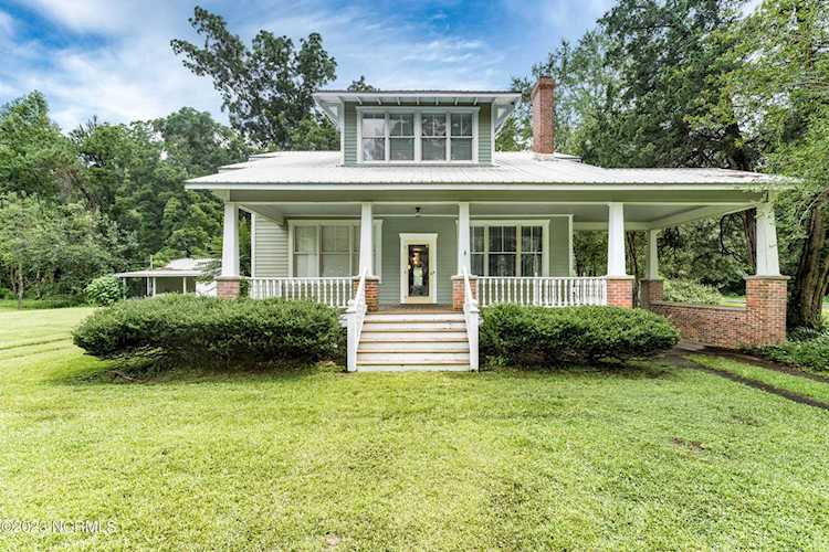 405 Carr Ave Rocky Point, NC 28457