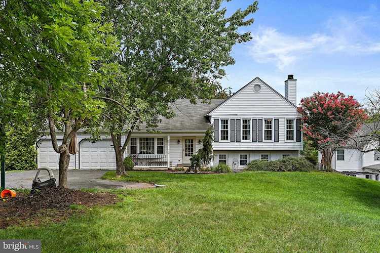14504 Oak Cluster Dr Centreville, VA 20120 | MLS VAFX2142204 Photo 1