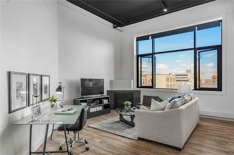 220 11 Ave SE #304 Calgary, AB T2G 0X8