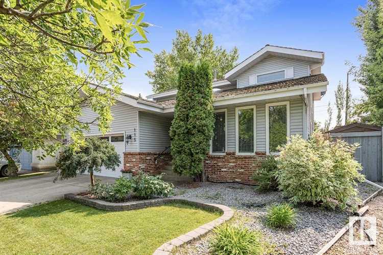 115 Ower Place Place Edmonton, AB T6R 1K3