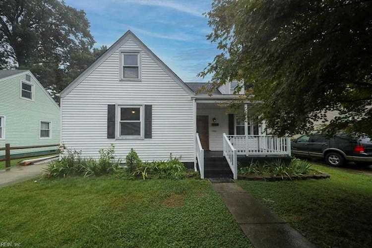 1332 Calla Ave Norfolk, VA 23503 home for sale, MLS#10497916 - Crescas Real Estate Photo 1