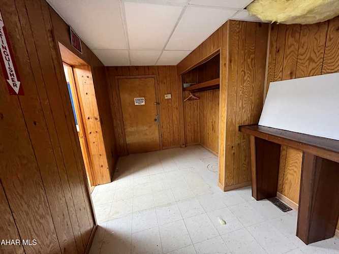 1032 Skyline Dr in Blandburg, PA