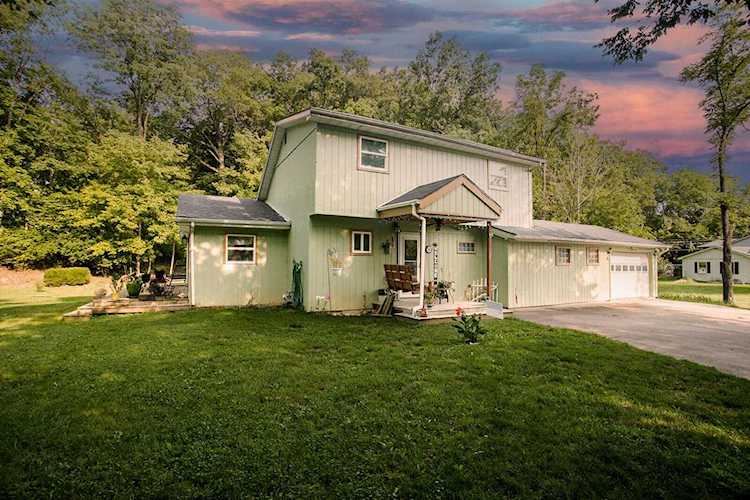 102 Woodlane Circle Lawrenceburg, KY 40342