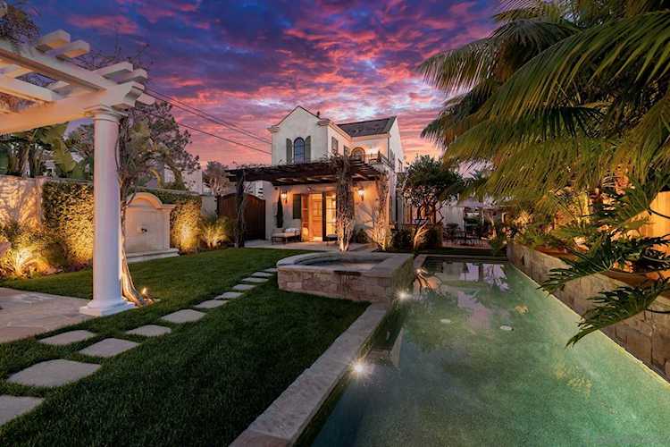 730-750 Stratford Ct Del Mar, CA 92014