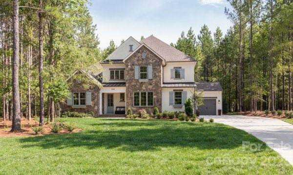 216 Bubbling Well Rd Matthews, NC 28105