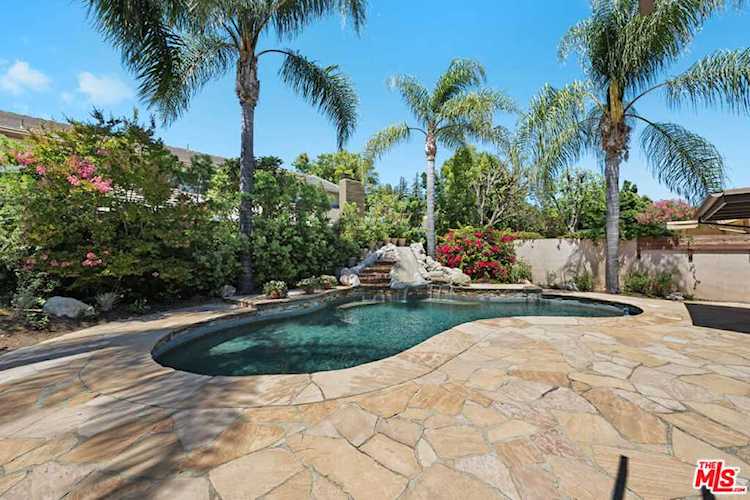 1069 Barrow Ct Westlake Village, CA 91361