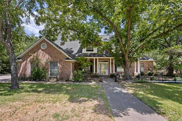 8712 Ravenswood Road Granbury, TX 76049