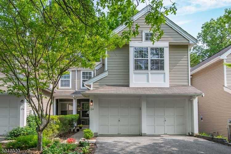 124 Woodmont Dr Randolph Twp., NJ 07869 | MLS 3845142 Photo 1
