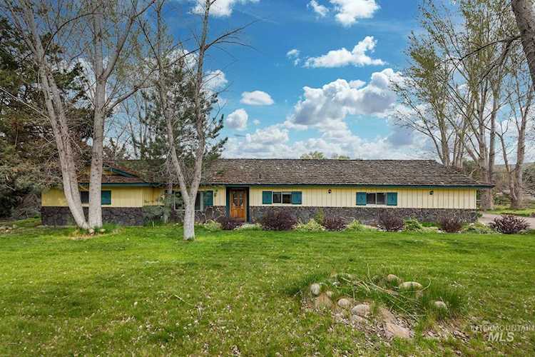 13153 Hwy 55 Eagle, ID 83616-0000