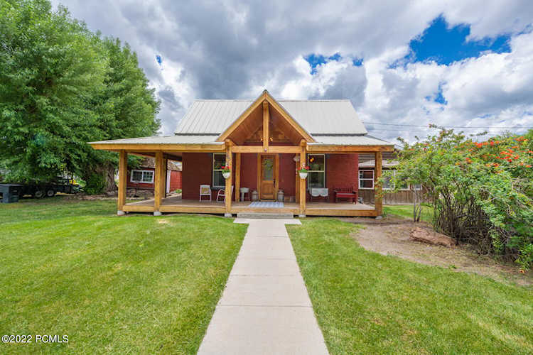 585 N Center St Midway, UT 84049
