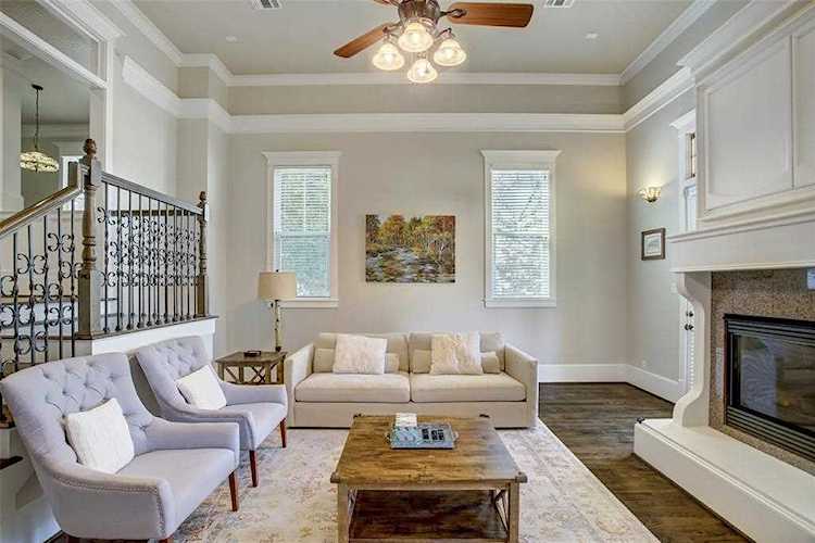 2003 Columbia St Houston, TX 77008