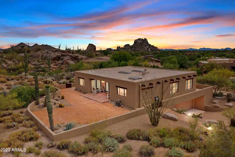 2158 E Quails Nest Drive Carefree, AZ 85377
