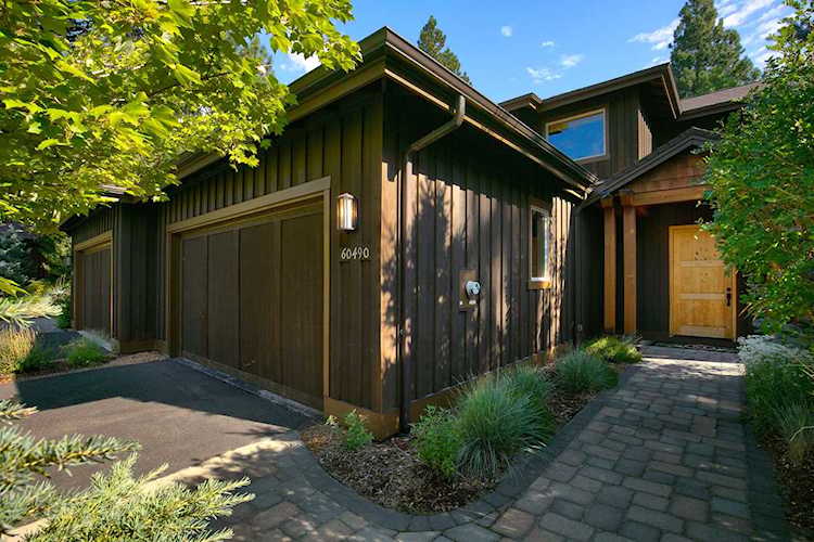 60490 Snap Shot Loop Bend, OR 97702