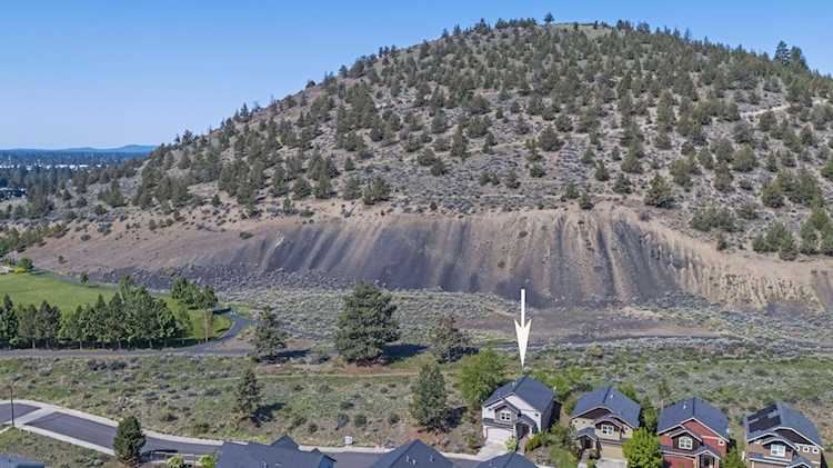 1059 NE Parkview Ct Bend, OR 97701