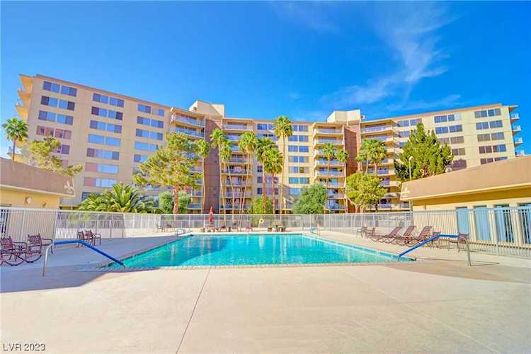 205 E Harmon Ave #602 Las Vegas, NV 89169