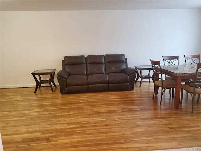 47 Point St #3C Yonkers, NY 10701