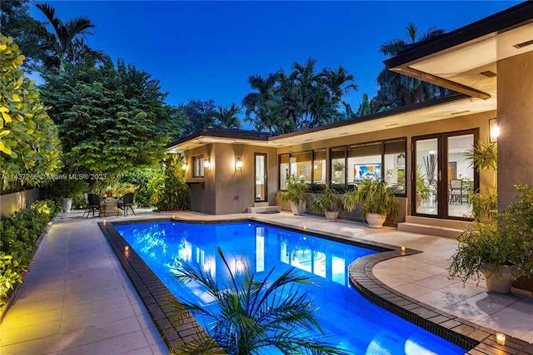 1043 NE 98th St Miami Shores, FL 33138