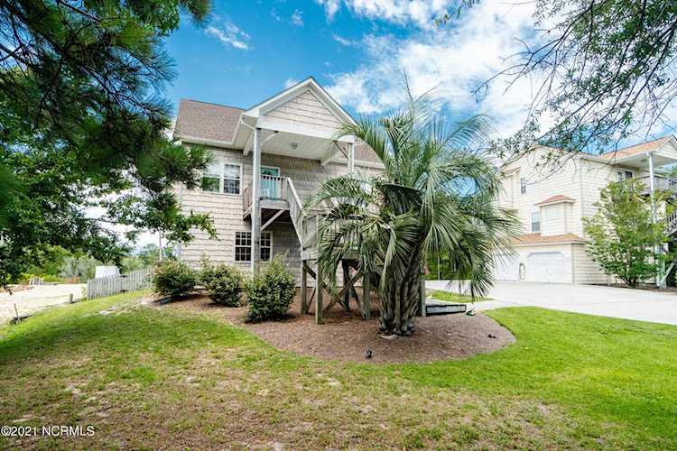7008 Emerald Dr Emerald Isle, NC 28594 | MLS 100373562 Photo 1