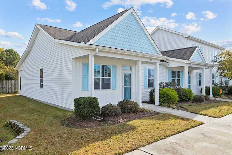 401 Pirates Landing Dr Beaufort, NC 28516