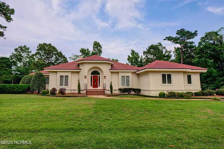 929 Arboretum Dr Wilmington, NC 28405