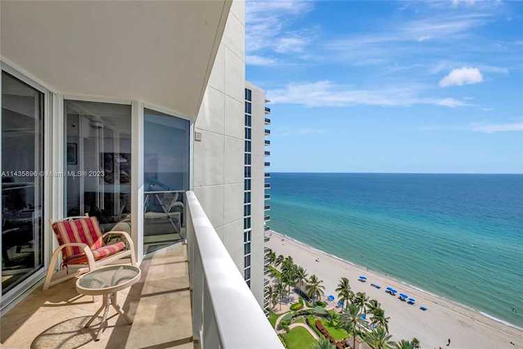 19333 Collins Ave #1906 Sunny Isles Beach, FL 33160