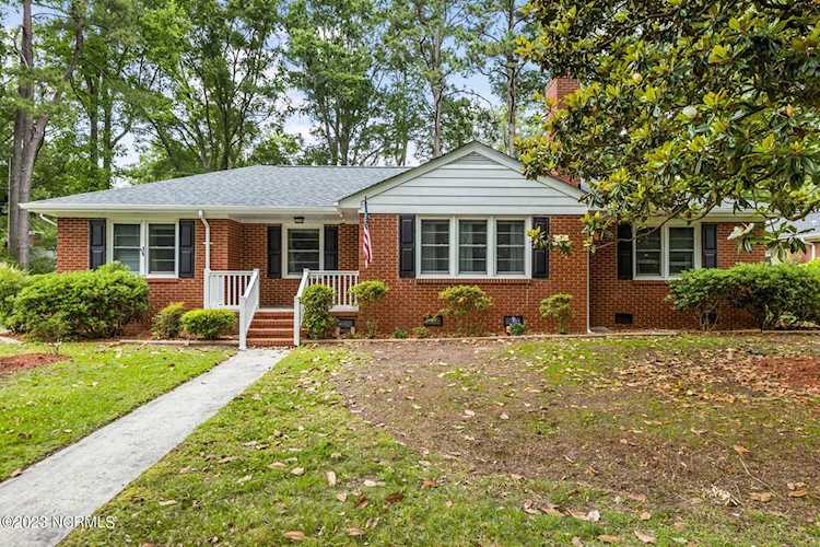1730 Beaumont Dr Greenville, NC 27858