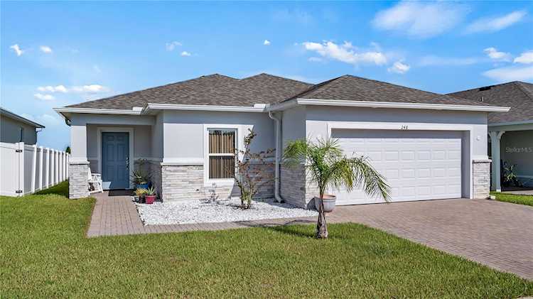248 Sparrow Hawk Dr Groveland, FL 34736
