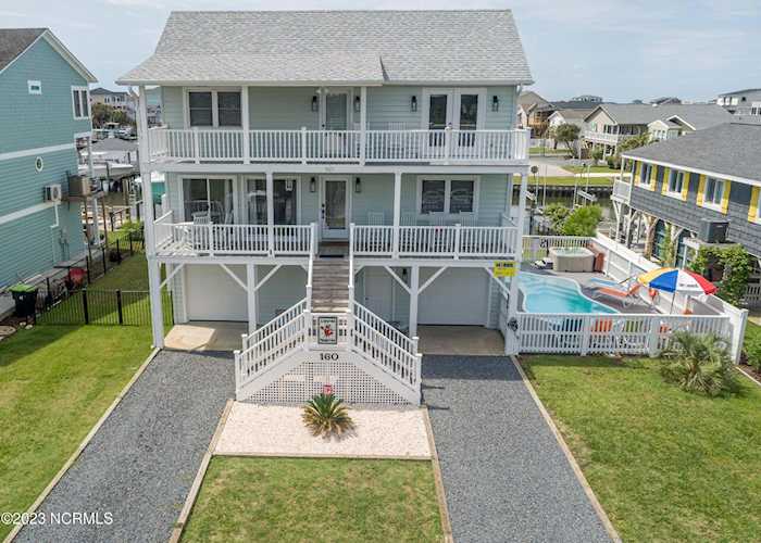 160 Greensboro St Holden Beach, NC 28462
