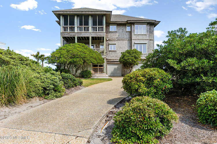 4 Inlet Hook Rd Wilmington, NC 28411