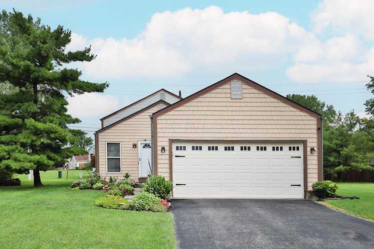 1062 Pacific Court Worthington, OH 43085 | MLS 223026294 Photo 1