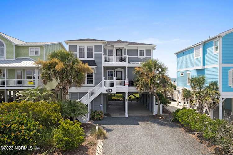 561 Ocean Blvd W Holden Beach, NC 28462