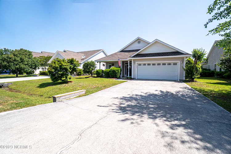 513 Azalea Dr Hampstead, NC 28443 | MLS 100385142 Photo 1