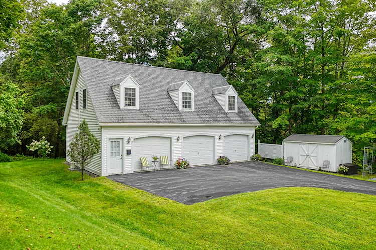 27 Grant St Farmingdale, ME 04344 | MLS 1569118 Photo 1