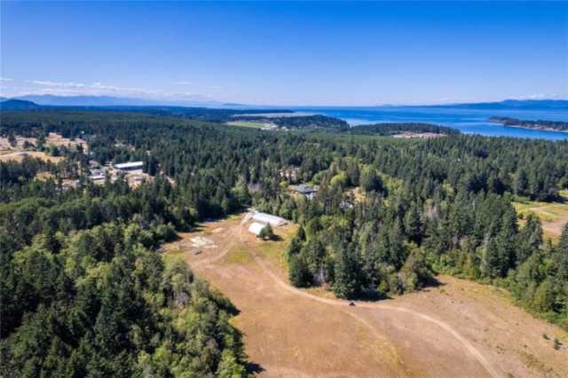 2632 Northwest Bay Rd Nanoose Bay, BC V9P 9E7