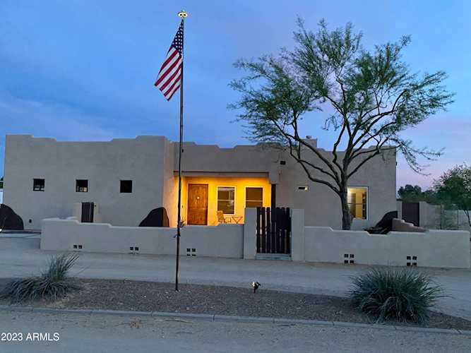 1431 E Restin Road Phoenix, AZ 85086