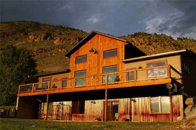 448 S Us Highway 89 Gardiner, MT 59030
