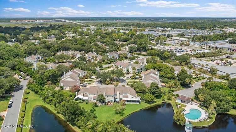 1437 Spindrift CIR E Neptune Beach, FL 32266