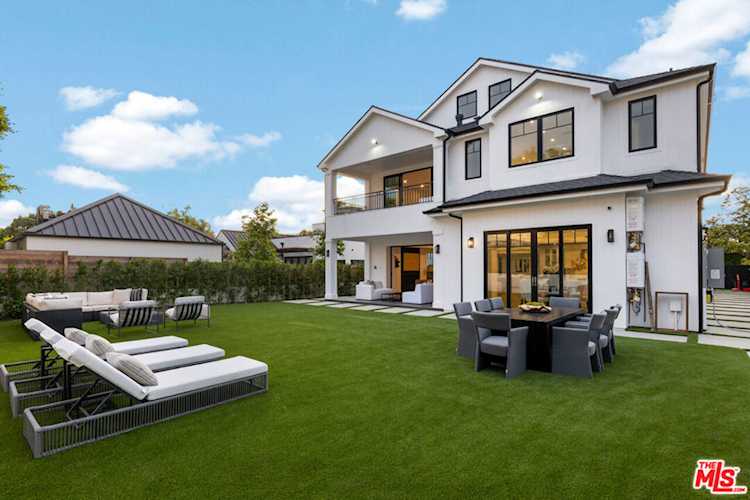 1616 San Vicente Blvd Santa Monica, CA 90402