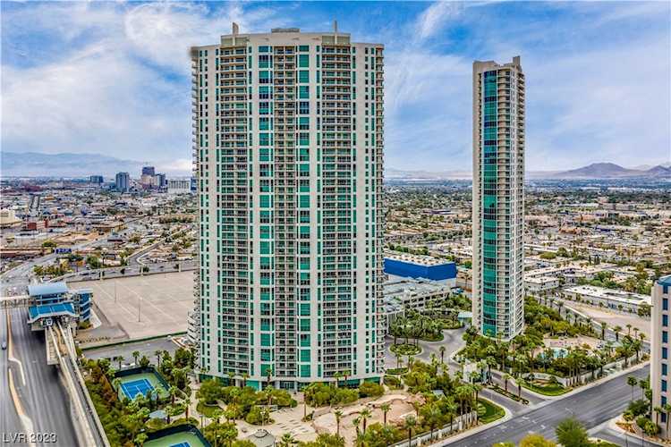 322 Karen Ave #802 Las Vegas, NV 89109