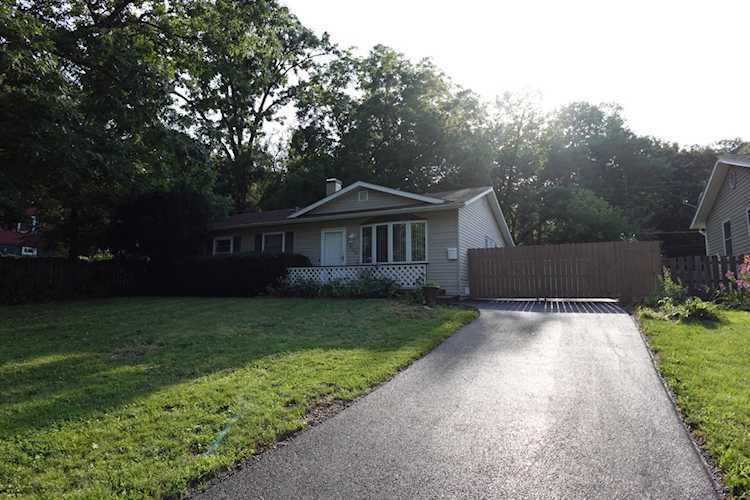 809 Nevin St Lake In The Hills, IL 60102 | MLS 11864322 Photo 1
