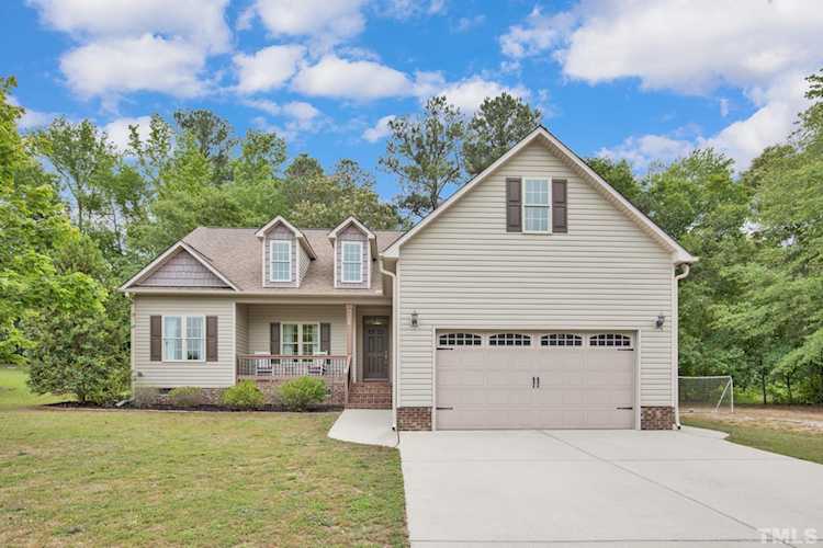 112 Belle Meade Court Benson, NC 27504