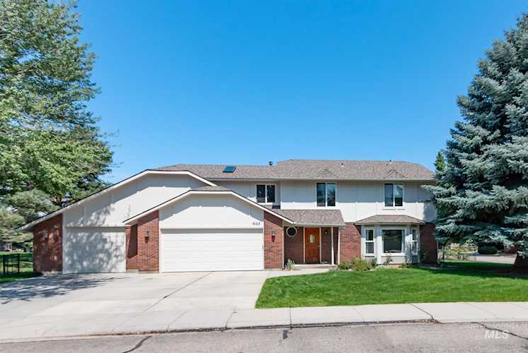 6152 W Plantation Ln Garden City, ID 83703