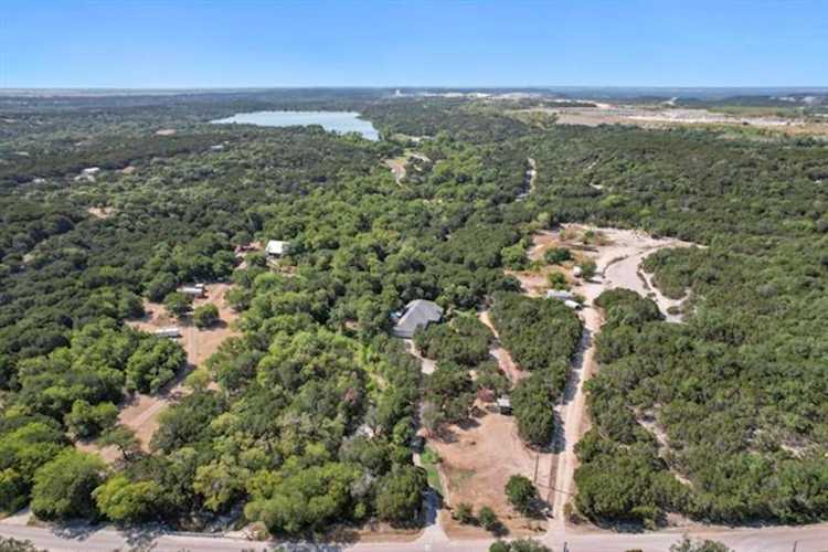 9425 Hilltop Drive Cleburne, TX 76033