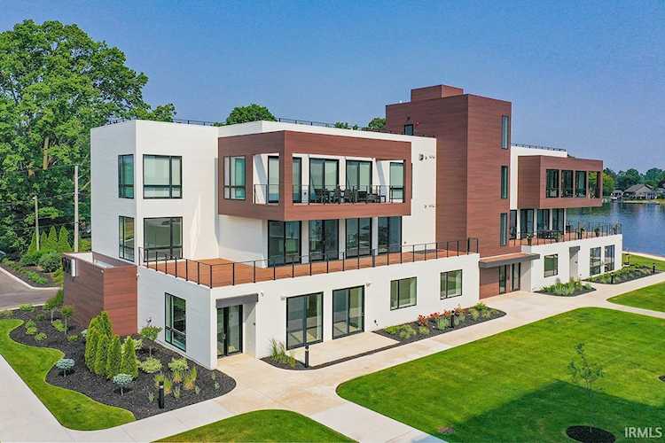 950 E Jackson, 201 Boulevard #1.4 Elkhart, IN 46516