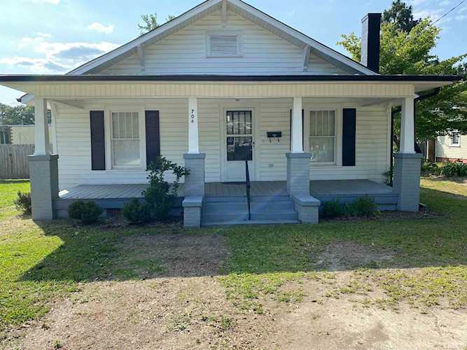 706 S Magnolia Avenue Dunn, NC 28334 home for sale, MLS#2514787 - My Integra Realty Photo 1