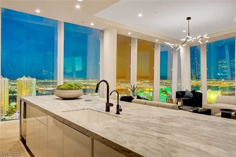 3722 S Las Vegas Bl Blvd #3601 Las Vegas, NV 89158
