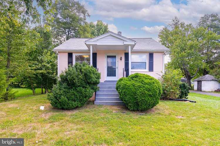 22282 St Louis Rd Middleburg, VA 20117