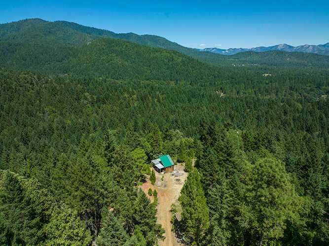5000 Cedar Flat Rd Williams, OR 97544