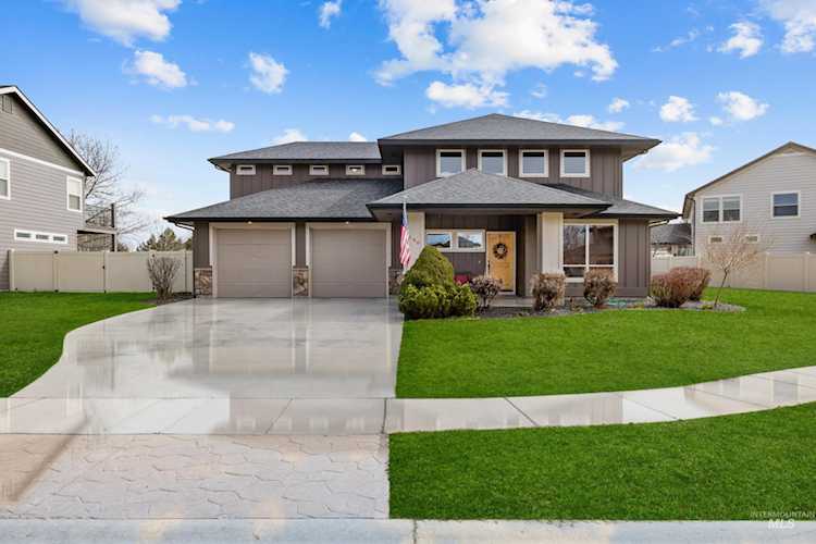 540 N Senora Way Eagle, ID 83616