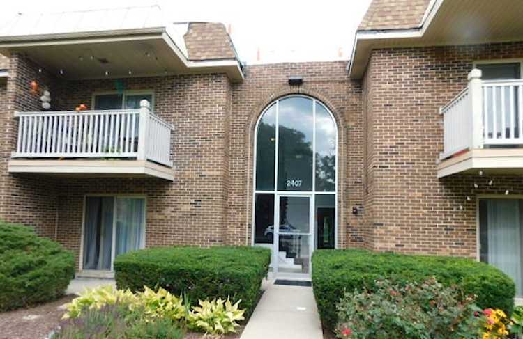 2407 N Kennicott Dr #2C Arlington Heights, IL 60004 | MLS 11863312 Photo 1